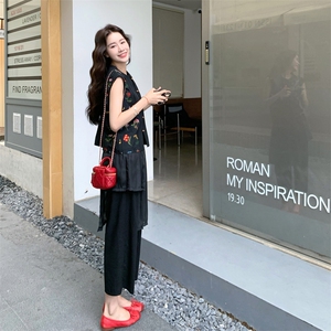 黑色法式复古温柔风印花无袖上衣套装女2025夏季新款阔腿裤两件套图片