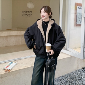 韩系工装风连帽派克服羊羔毛绒外套女冬2025新款保暖加厚加绒外套图片