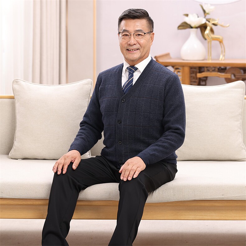 2024年秋季中老年休闲竖格款长袖和马甲男装,男装中老年男装,亚东羊绒制品