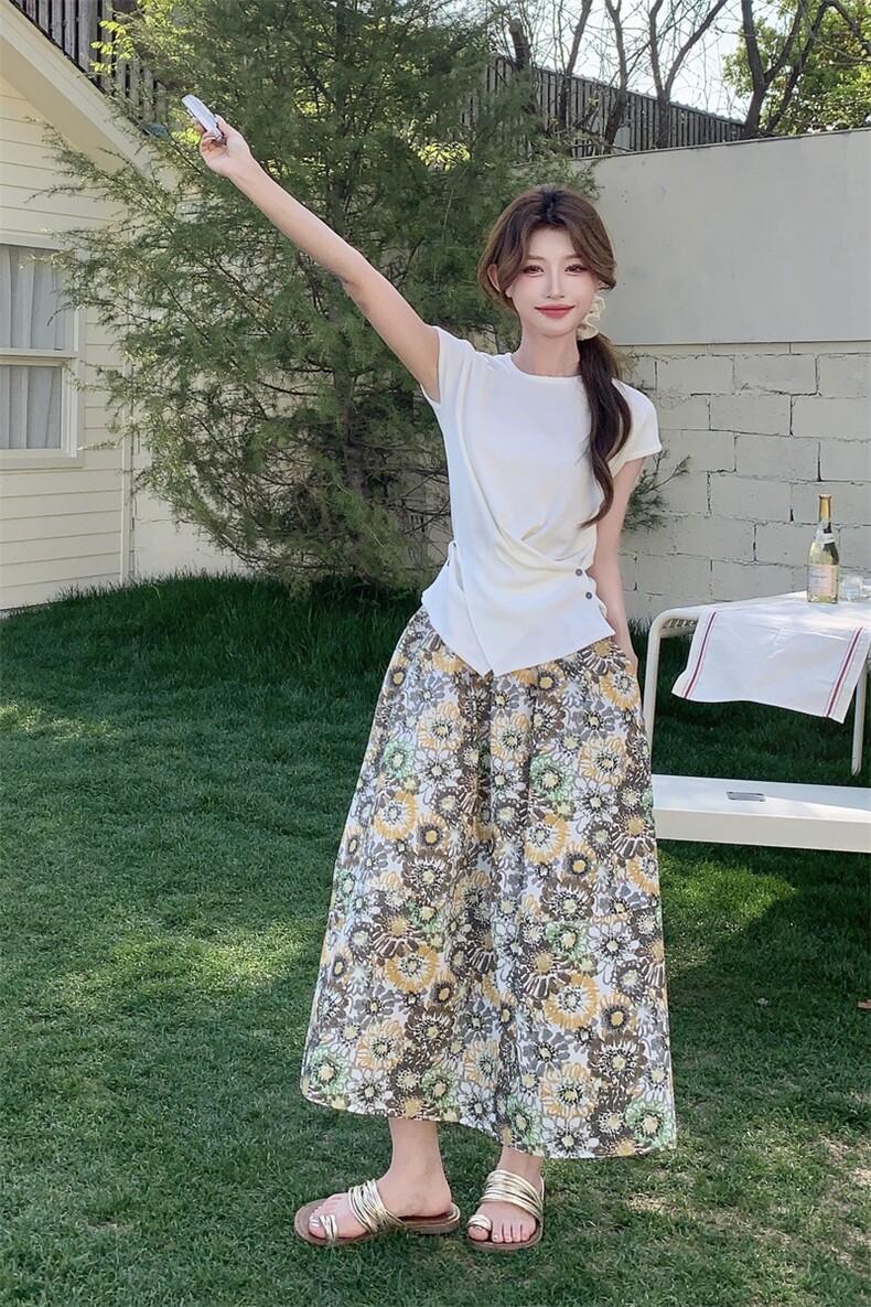 轻熟风设计感t恤套装裙女夏新款小个子显瘦休闲碎花半身裙两件套,女装套装/套裙,浙宝208A