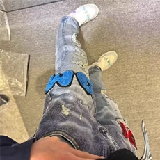 眼镜蛇刺绣破洞复古牛仔裤男款轻奢修身小脚弹力休闲双拼色长裤子，男装牛仔裤，星座506A