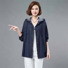2021春季新款时尚舒适拼接袖休闲连帽牛仔衬衫，女装衬衫，小林双子