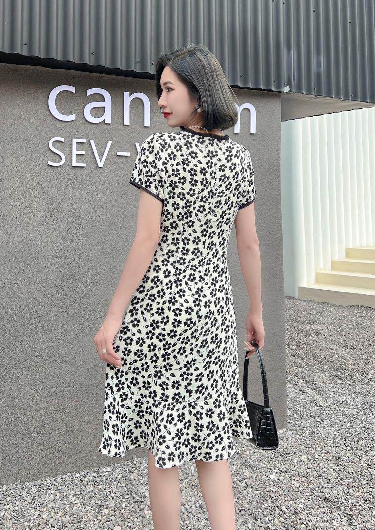 （现货）连衣裙，女装连衣裙，伊娜蕾尔