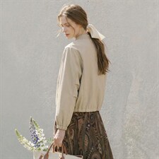 【春季女装新款】大量现货时尚休闲宽松立领短款皮衣外套，女装皮衣，缘衣格