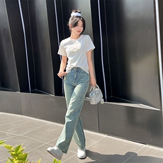 新款民族风刺绣牛仔套装女两件套显瘦时尚潮流，女装套装/套裙，凯芙莉服饰