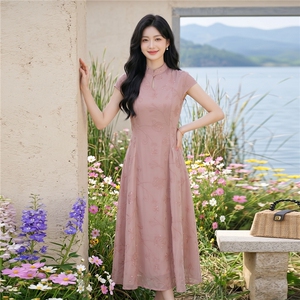 新中式刺绣连衣裙女夏新款收腰显瘦设计感度假风长裙子图片