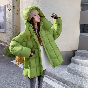 韩系chic绿色连帽泡芙羽绒服女冬超火好看高级小众漂亮加厚短外套图片