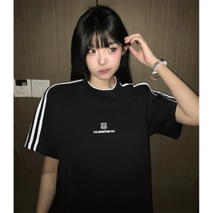 抖音得物高品质二开240克宽松纯棉美式潮牌三条杠织带短袖T恤图片