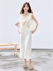 夏季新款现货！2026新中式洋气时尚重工马甲+珍珠吊带裙两件套女，女装套装/套裙，宝儿家