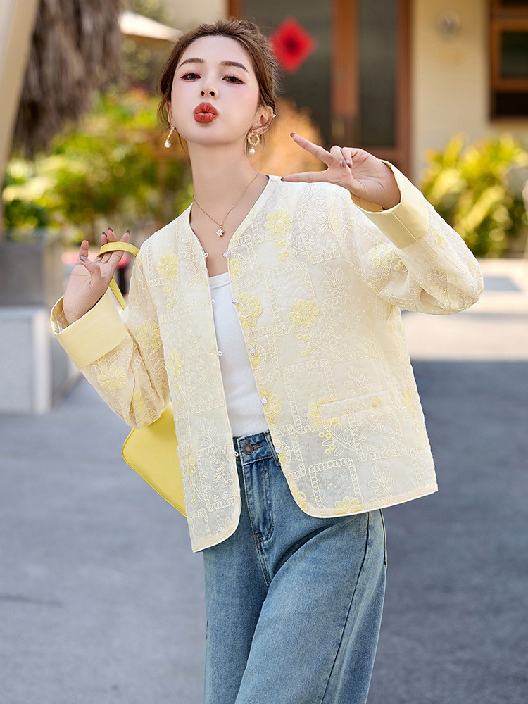 轻奢新中式国风亮片刺绣外套女2025春季新款圆领高级感防晒衣上衣,女装短外套,玖莱伊