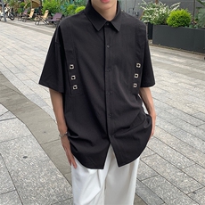 黑色