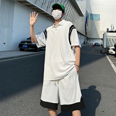 白色