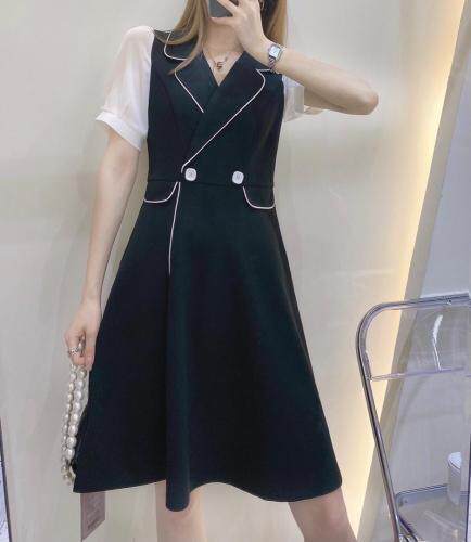 夏季新款连衣裙，女装连衣裙，米社