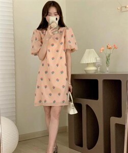 立体花绣花连衣裙,女装连衣裙,欧妮卡蒂蔓