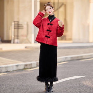 2026年冬季新款白鸭绒羽绒服高档真狐狸毛大毛领红色复古提花面料图片