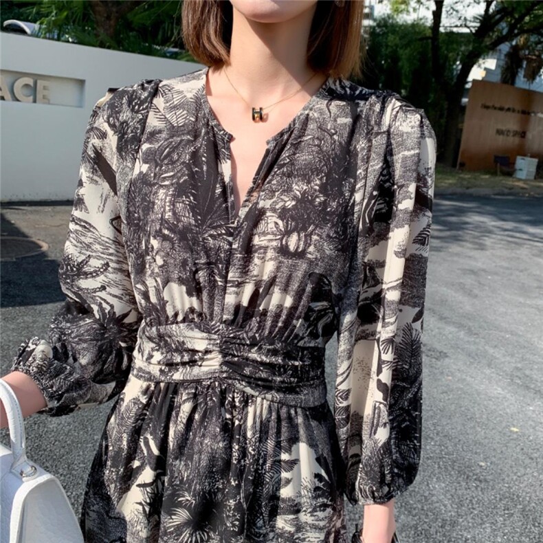 秋季新款时尚韩版修身淑女气质高雅印花连衣裙，女装连衣裙，荷塘月色