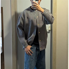 灰色