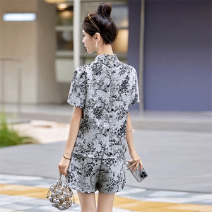新中式国风提花套装女2025春夏新款小个子时尚短袖上衣短裤两件套图片