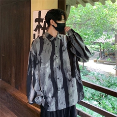灰色