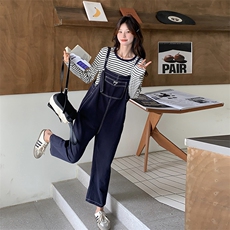藏青色