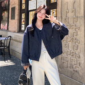 深蓝色休闲短款牛仔外套女春秋2025新款超火好看印花拼接夹克上衣图片