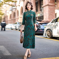 改良版旗袍新款2025新款金丝绒提花奢华优雅气质妈妈连衣裙春秋装，女装汉服/婚纱/旗袍/礼服，水衣源