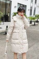 冬装羽绒服，女装羽绒服，菲雪妮