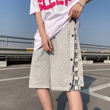 灰色