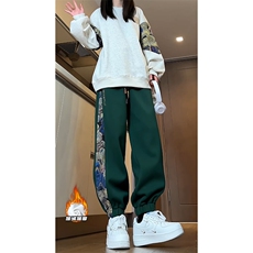 绿色