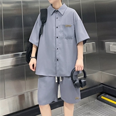深灰色