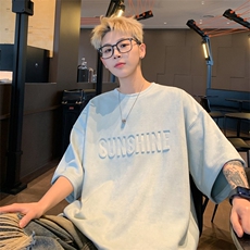 奶绿色
