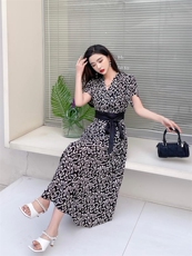 2023夏装连衣裙，女装连衣裙，贻思茗