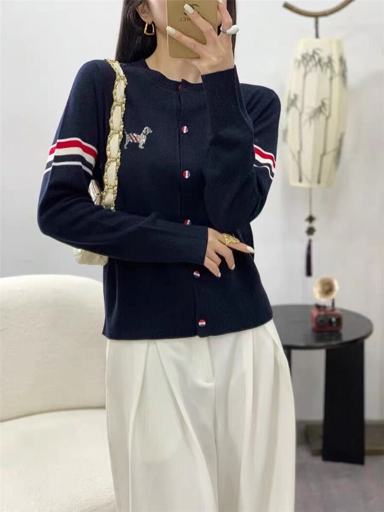 法式高端小狗提花圆领针织开衫女2025新款休闲毛衣外套百搭上衣潮,针织衫/毛衣,百纯羊绒