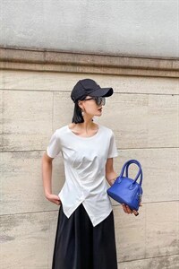 夏季新款主打黑白色百搭神T图片