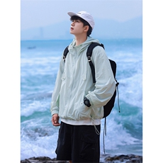 浅绿色