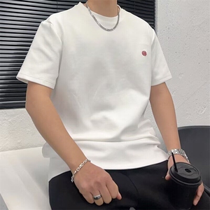 2025新款男士百搭休闲半截袖上衣圆领简约纯色短袖T恤男潮韩版图片
