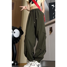 军绿色