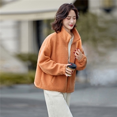 爆《现货2025冬季新款小羊羔毛休闲简约时尚外套不挑身材上身》，女装羊羔毛/颗粒绒，欧米莱