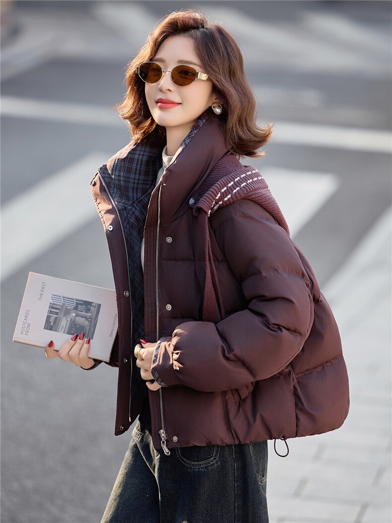 现货2025冬季新款针织可脱卸毛线帽格子拼接减龄休闲羽绒服女,女装羽绒服,深水步