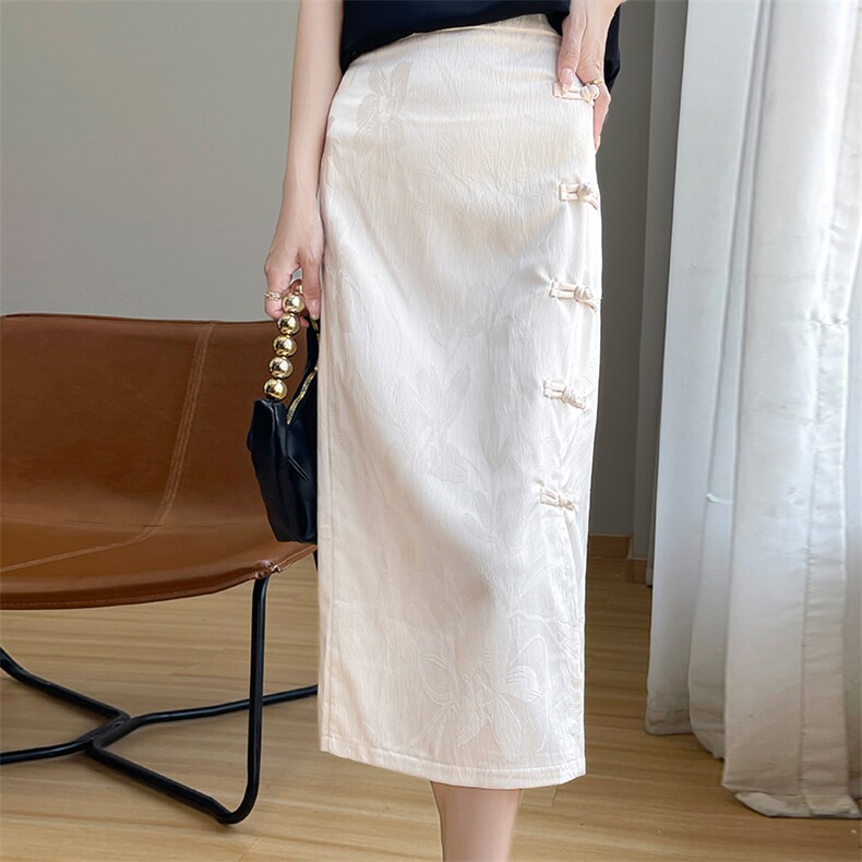2024新款酸醋缎面提花半身裙中长款一侧开叉包臀中国风盘扣包臀裙，女装半身裙，尚雪电商供货