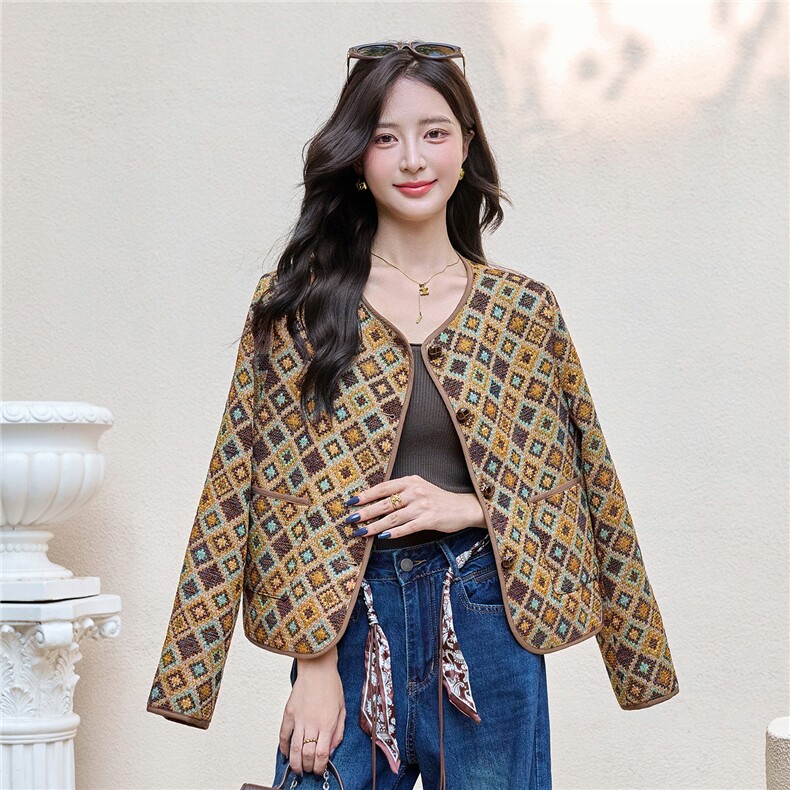 复古时尚菱格刺绣短款外套女2025秋冬新款小香风显瘦百搭气质上衣,女装短外套,雅静靓衣