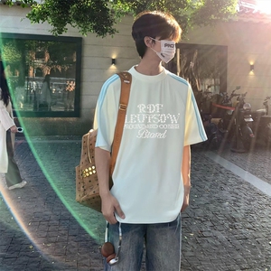抖音得物品质二开240克宽松纯棉美式潮牌印花三条杠中性风短袖T恤图片