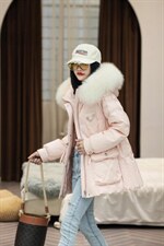 卡菲莱2021新款95白鸭绒狐狸毛真毛领连帽羽绒服羽，女装羽绒服，卡菲莱