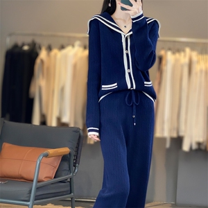 时尚显瘦海军领拼色针织套装女秋冬季新款宽松休闲两件套毛衣裤图片