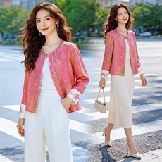 芷墨春季新中式复古通勤显瘦气质外套休闲设计感新款唐装短外套女，女装短外套，芷墨服饰