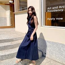 蓝色法式复古简约连衣裙女中长款2025夏新款宽松遮肉设计感背心裙，女装连衣裙，2C261