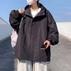 黑色
