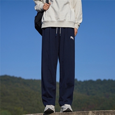 藏青色