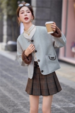 小香风外套女2025秋冬新款小个子巨好看的短款两面穿加绒皮毛一体，女装棉衣/棉服，意芙