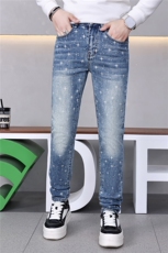 秋冬新款轻奢欧货印花水洗潮牌弹力牛仔裤男修身小脚休闲百搭长裤，男装牛仔裤，电商D218
